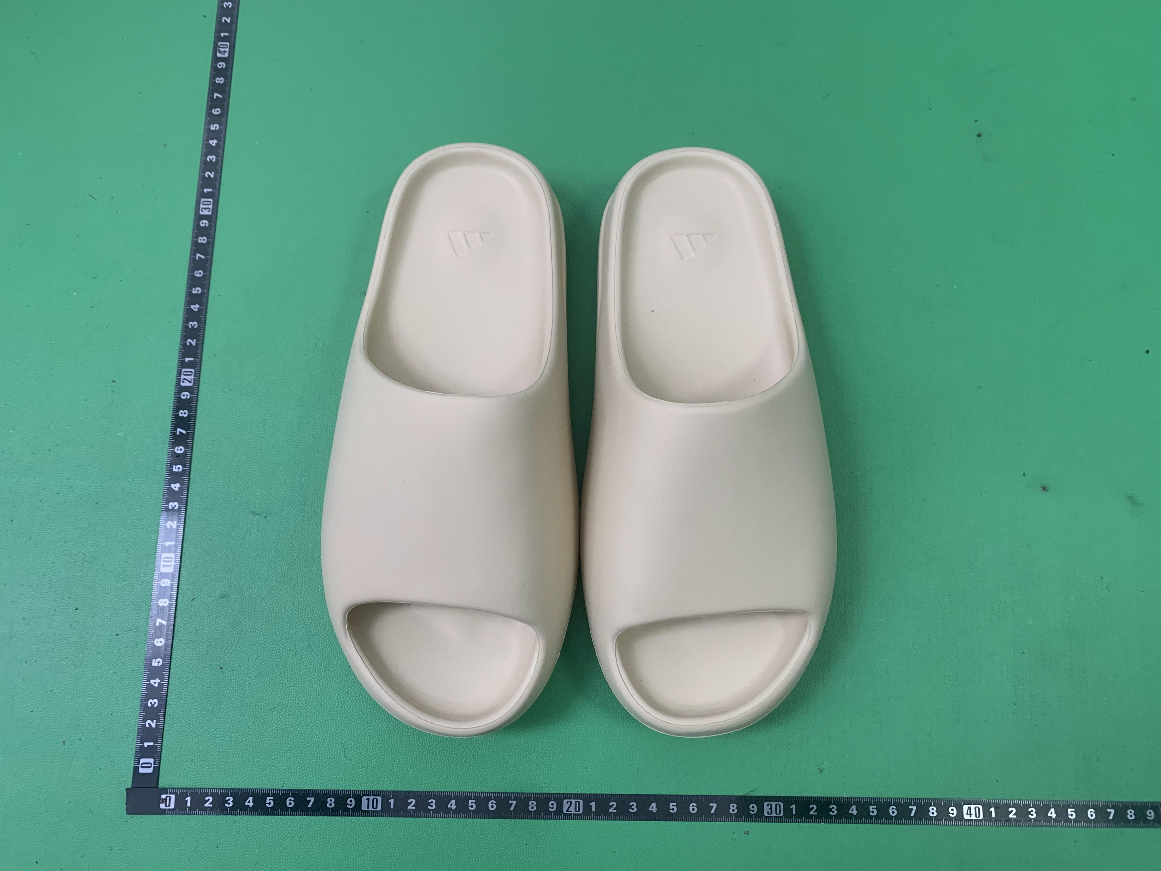 LW Batch Yeezy SIide -8