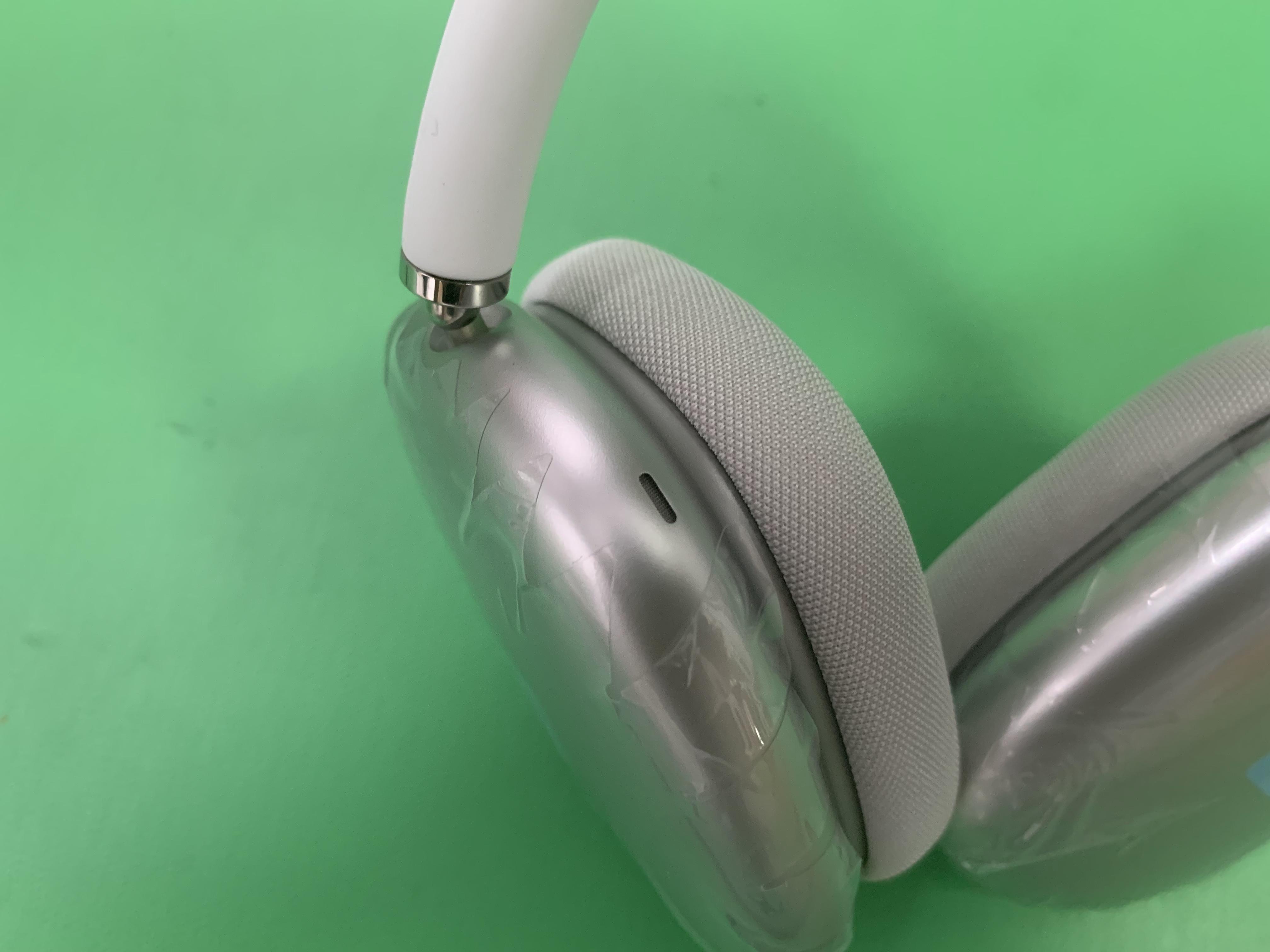 Apple Headphones -3
