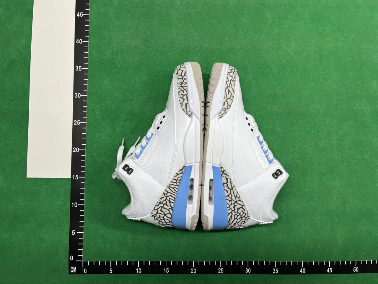 Jordan Air Jordan 3  -5