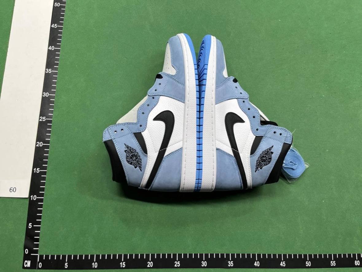 Nike Air Jordan 1 -1