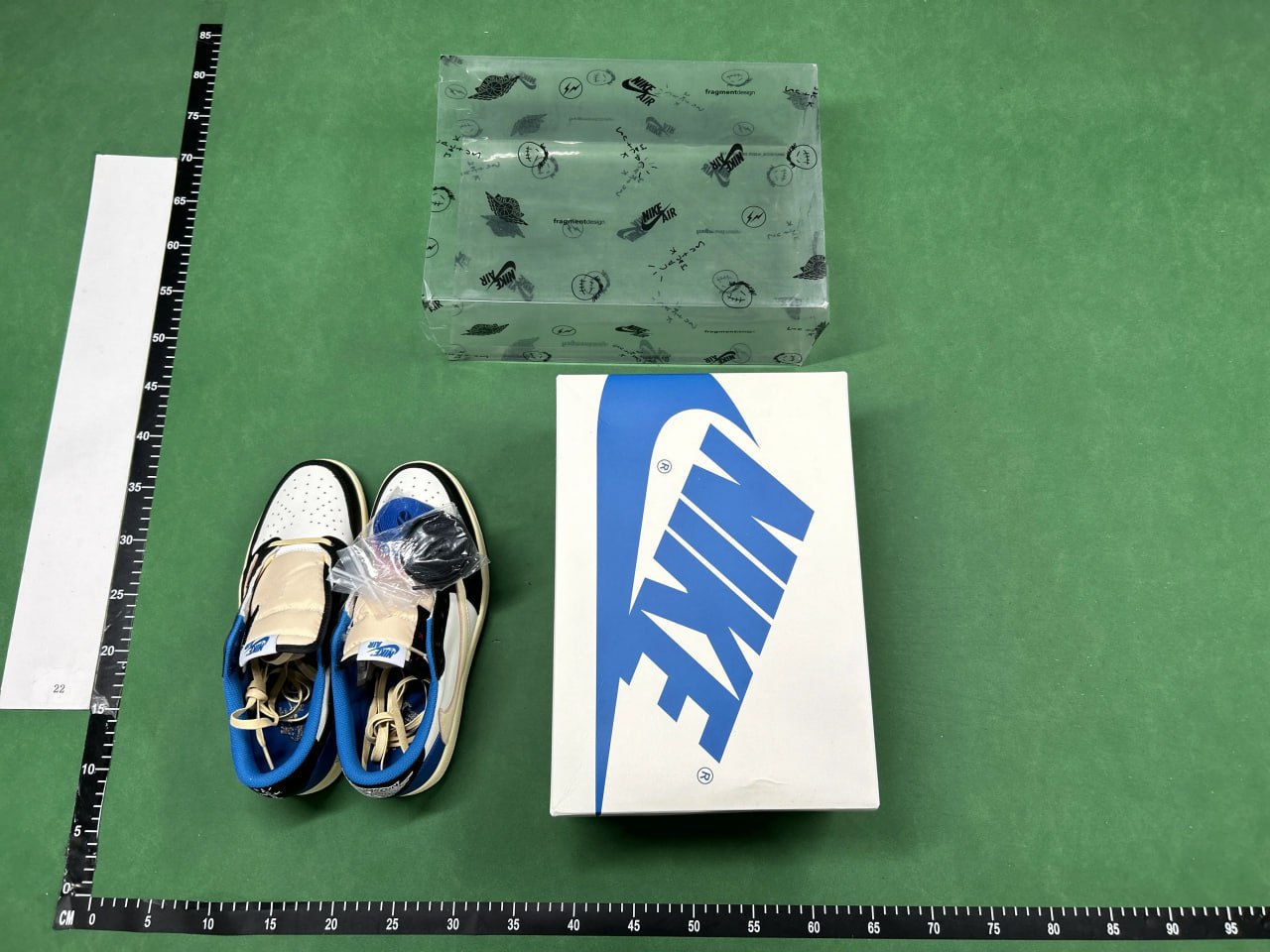 Nike Air Jordan 1 Travis Scoott -6