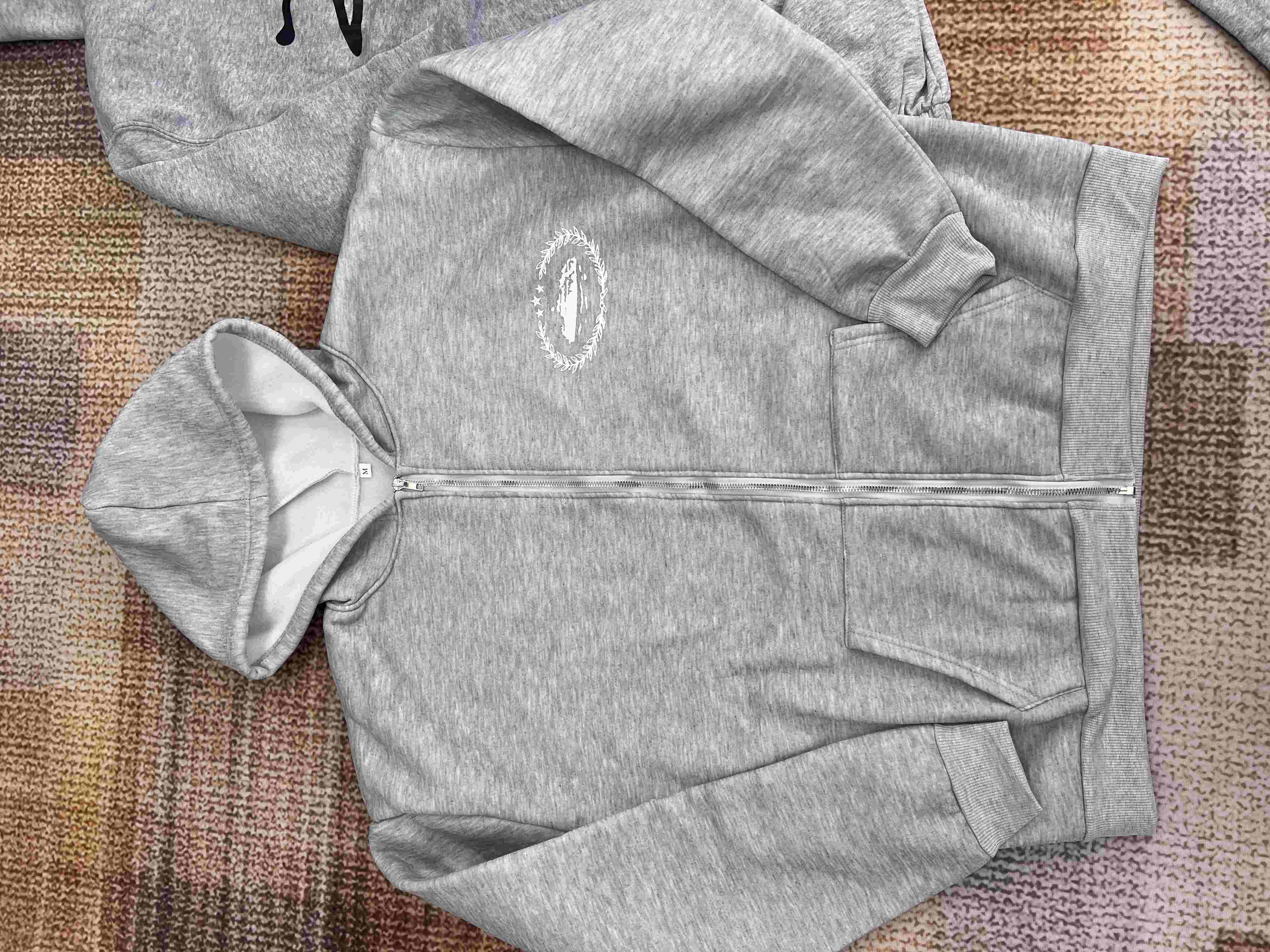 Addicted to the grey uniform this winter wore it into the ground(pic10) 6_compressed.jpg